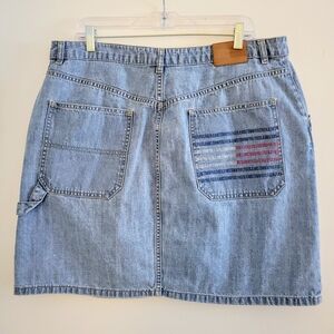 Vintage Y2K Tommy Hilfiger Denim Skirt w/ Text Logo Pocket - Size 16